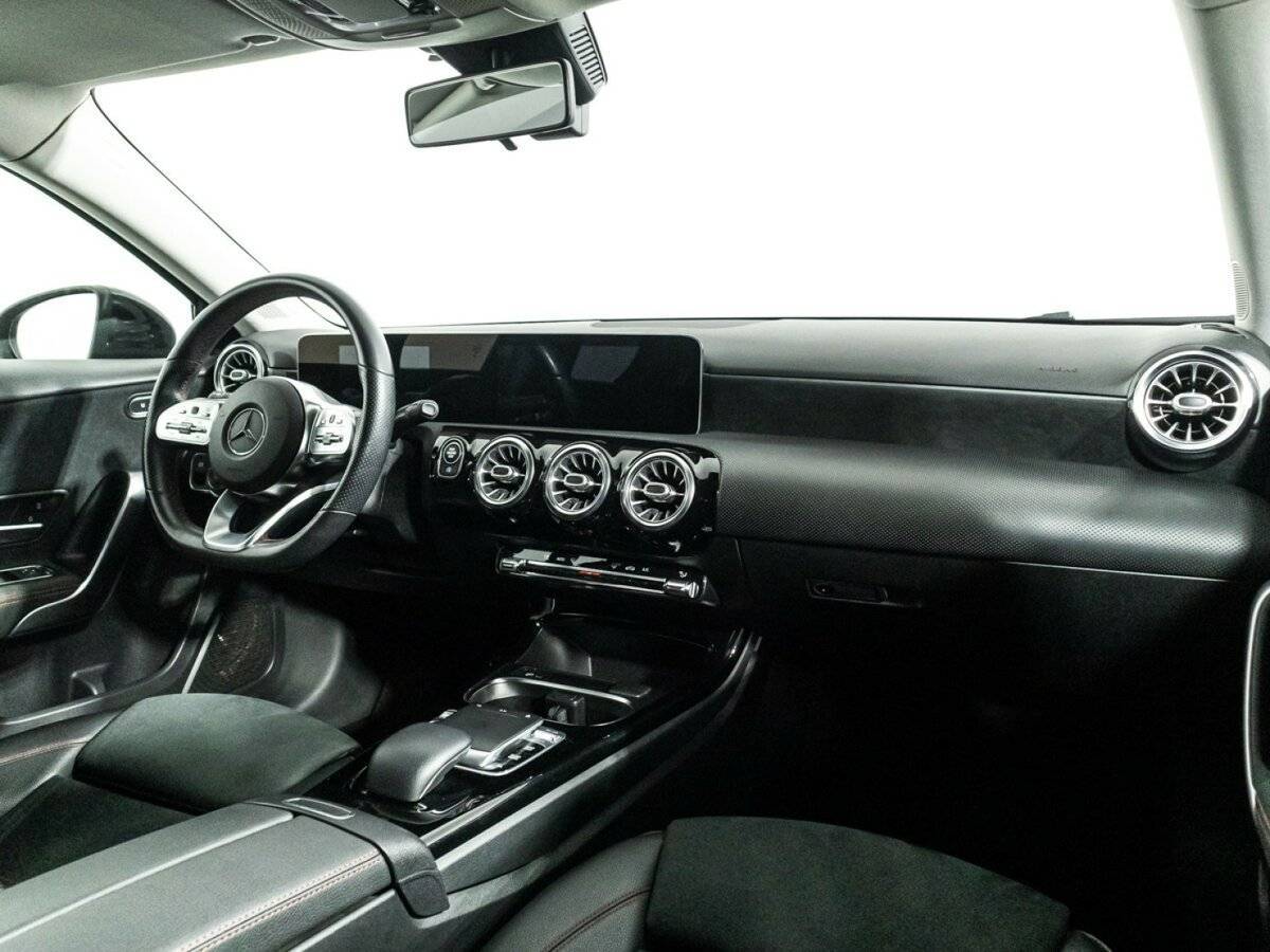 Mercedes-Benz A-Класс 200, 2018 Фото №9