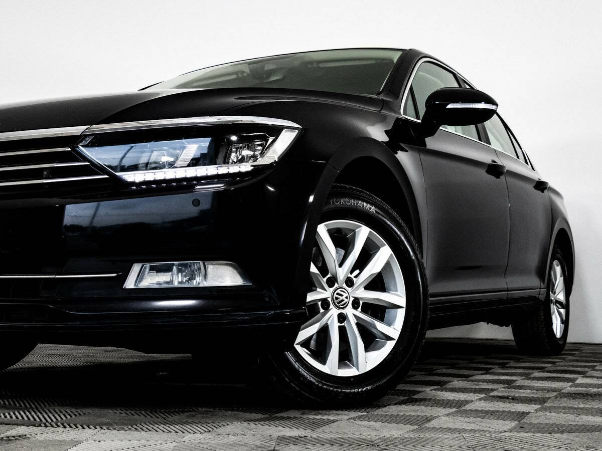 Volkswagen Passat, 2018 - 107 332 км. | Фото №2