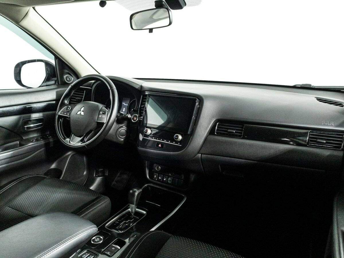Mitsubishi Outlander, 2020 - 109 208 км. | Фото №7