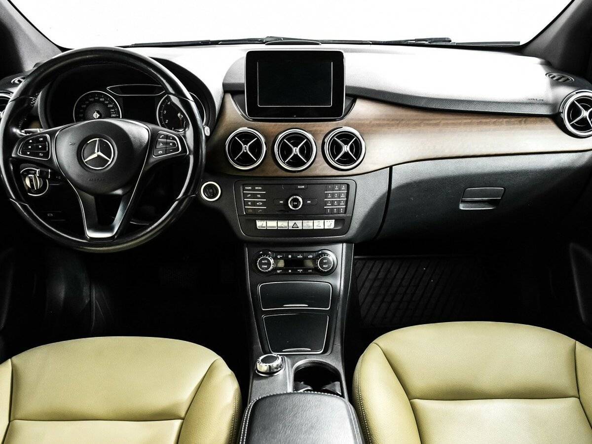 Mercedes-Benz B-Класс 180, 2015 Фото №11