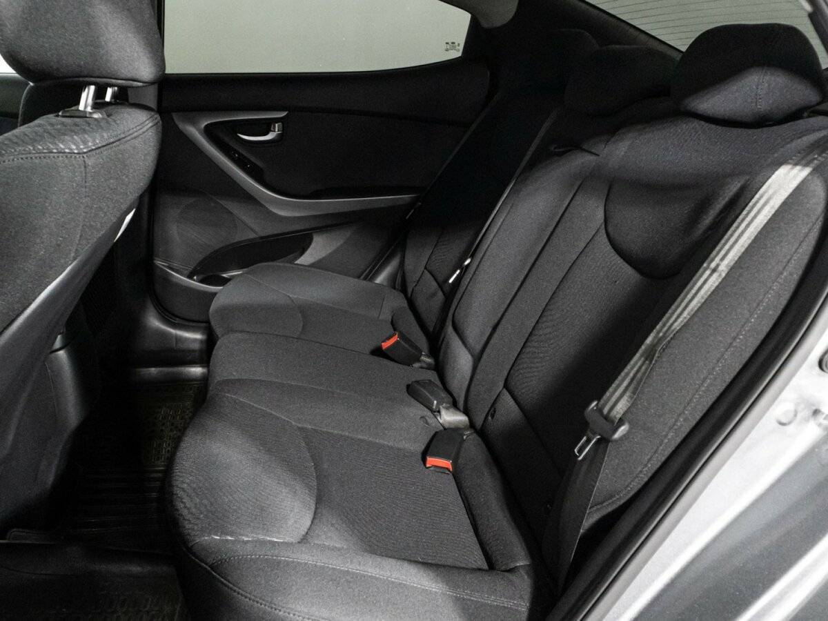 Hyundai Elantra, 2015 Фото №10
