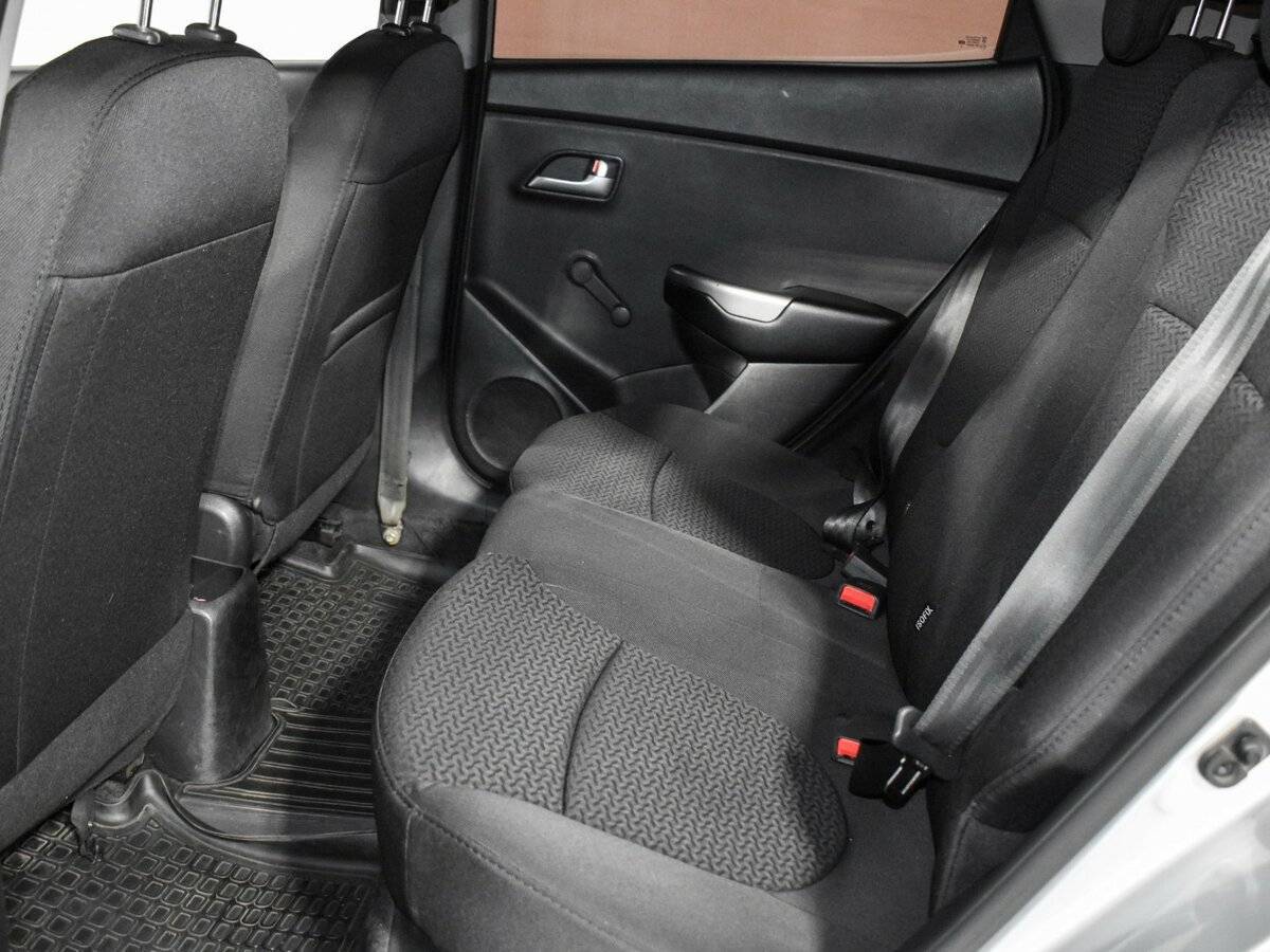 Kia Rio, 2016 Фото №11