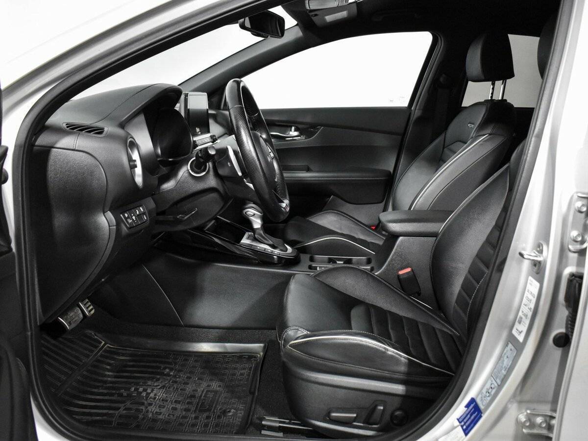 Kia Cerato, 2022 Фото №11