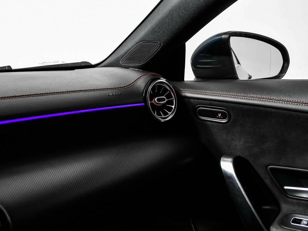 Mercedes-Benz CLA 200, 2020 Фото №17