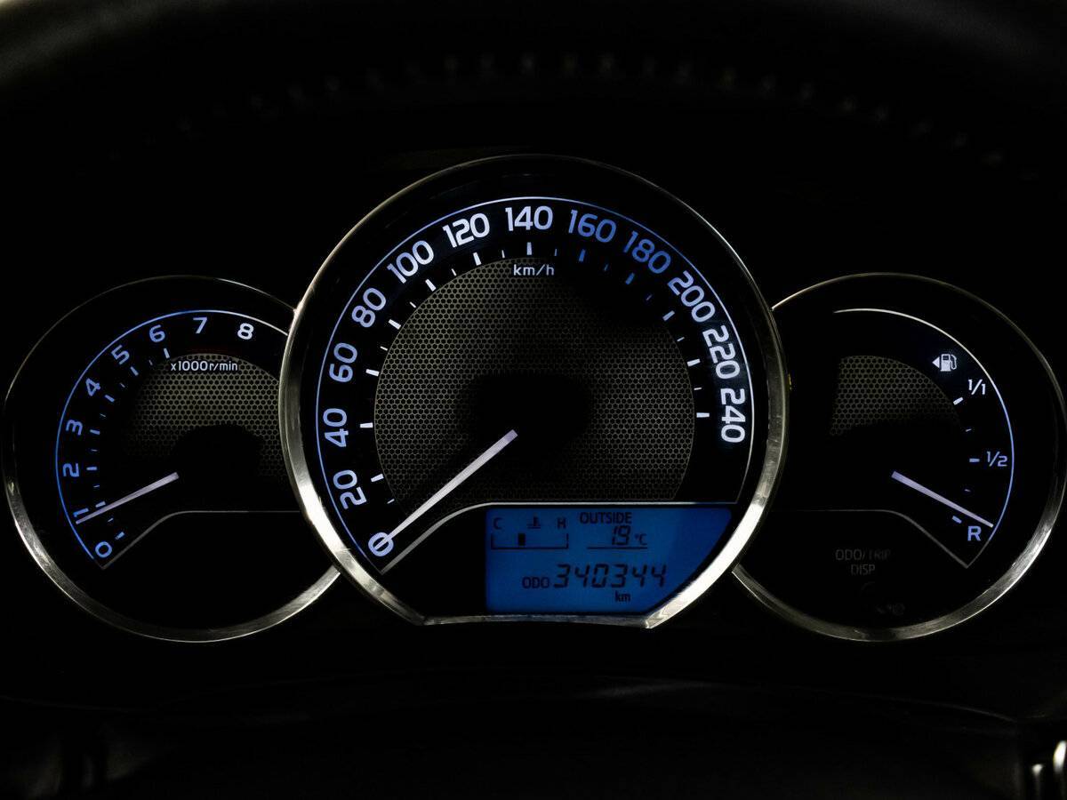 Toyota Corolla, 2013 Фото №19
