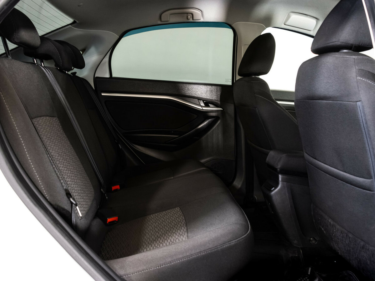 Lada (ВАЗ) Vesta I, 2018 Фото №12