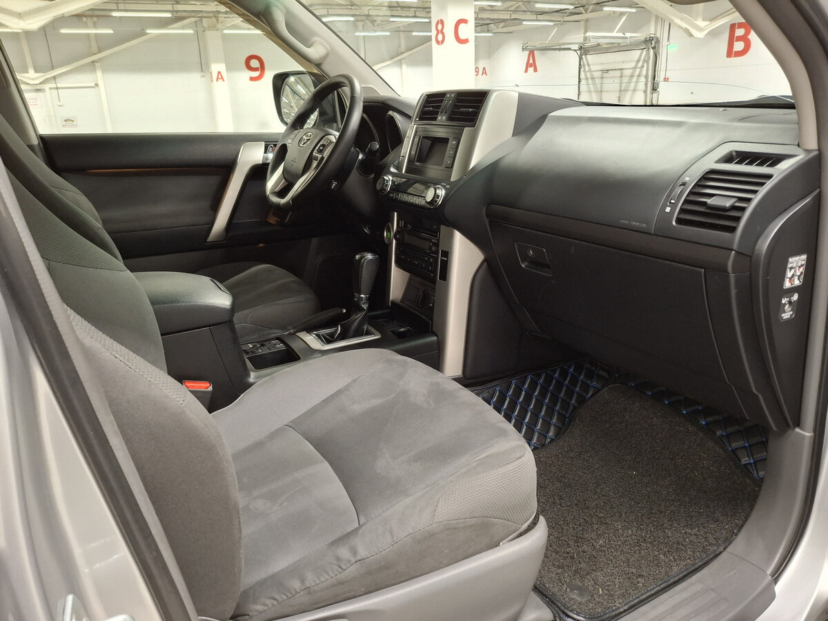 Toyota Land Cruiser Prado 150 Series, 2012 Фото №11