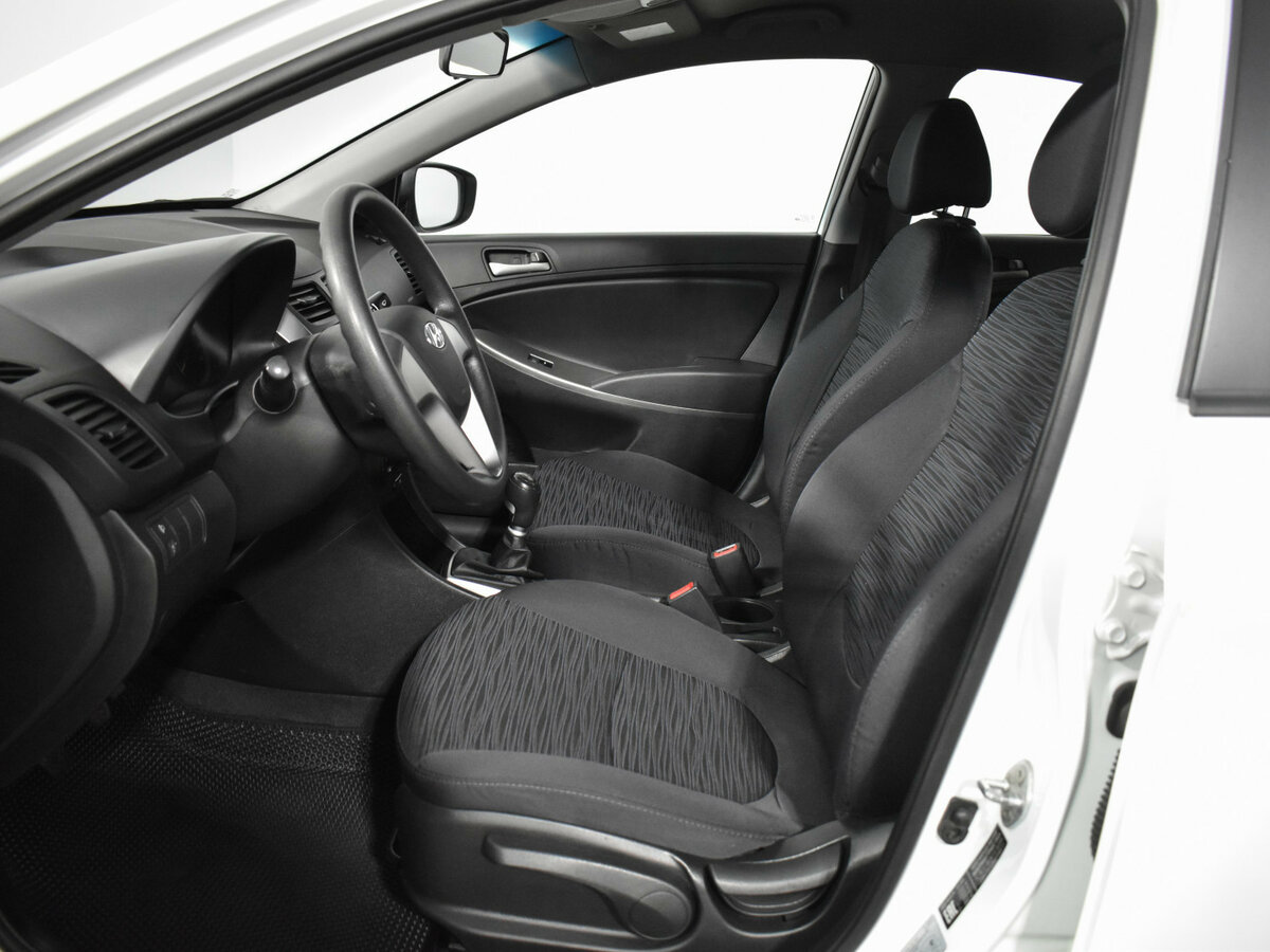 Hyundai Solaris I Рестайлинг, 2016 Фото №8