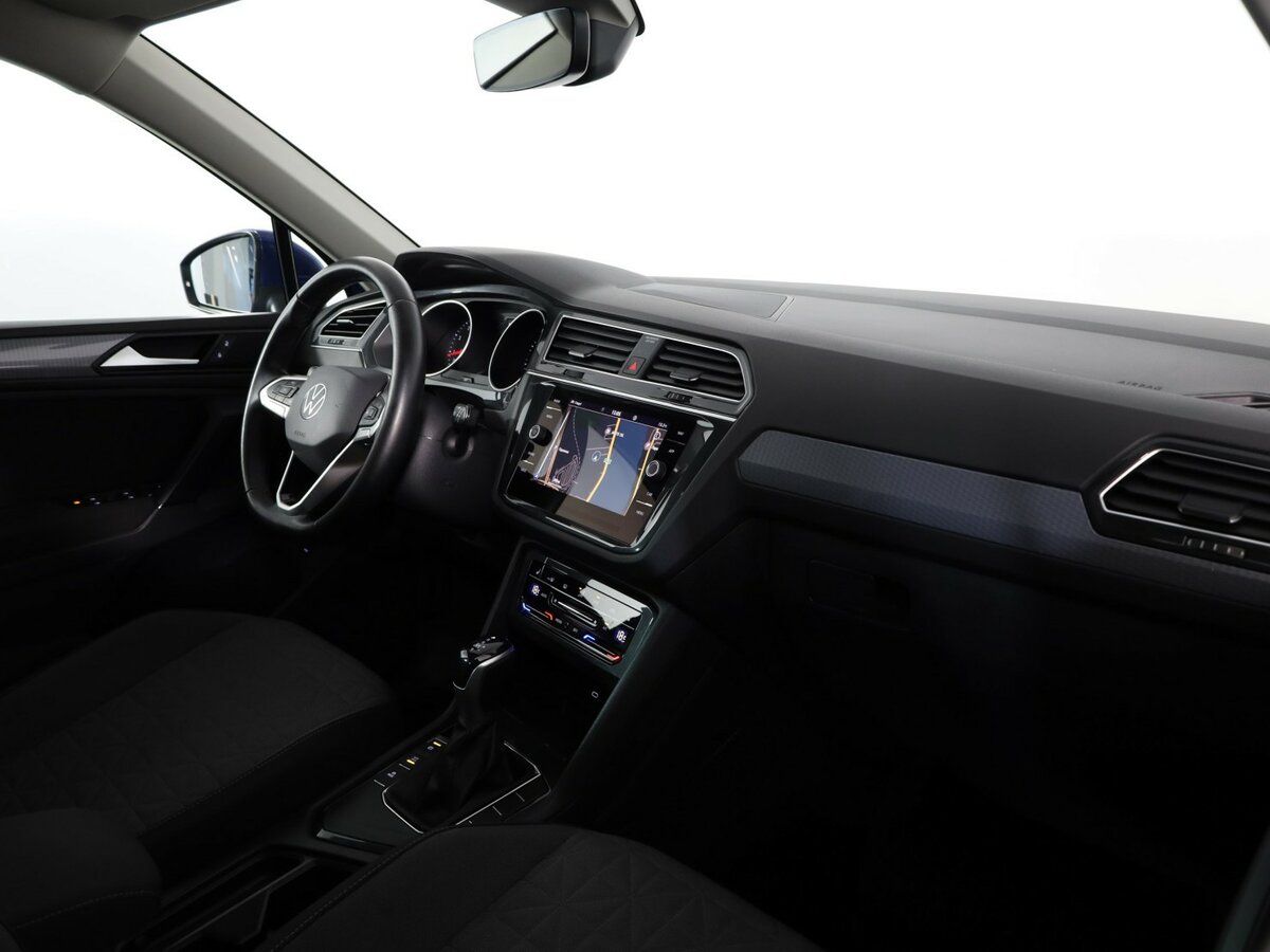 Volkswagen Tiguan II Рестайлинг, 2021 Фото №12