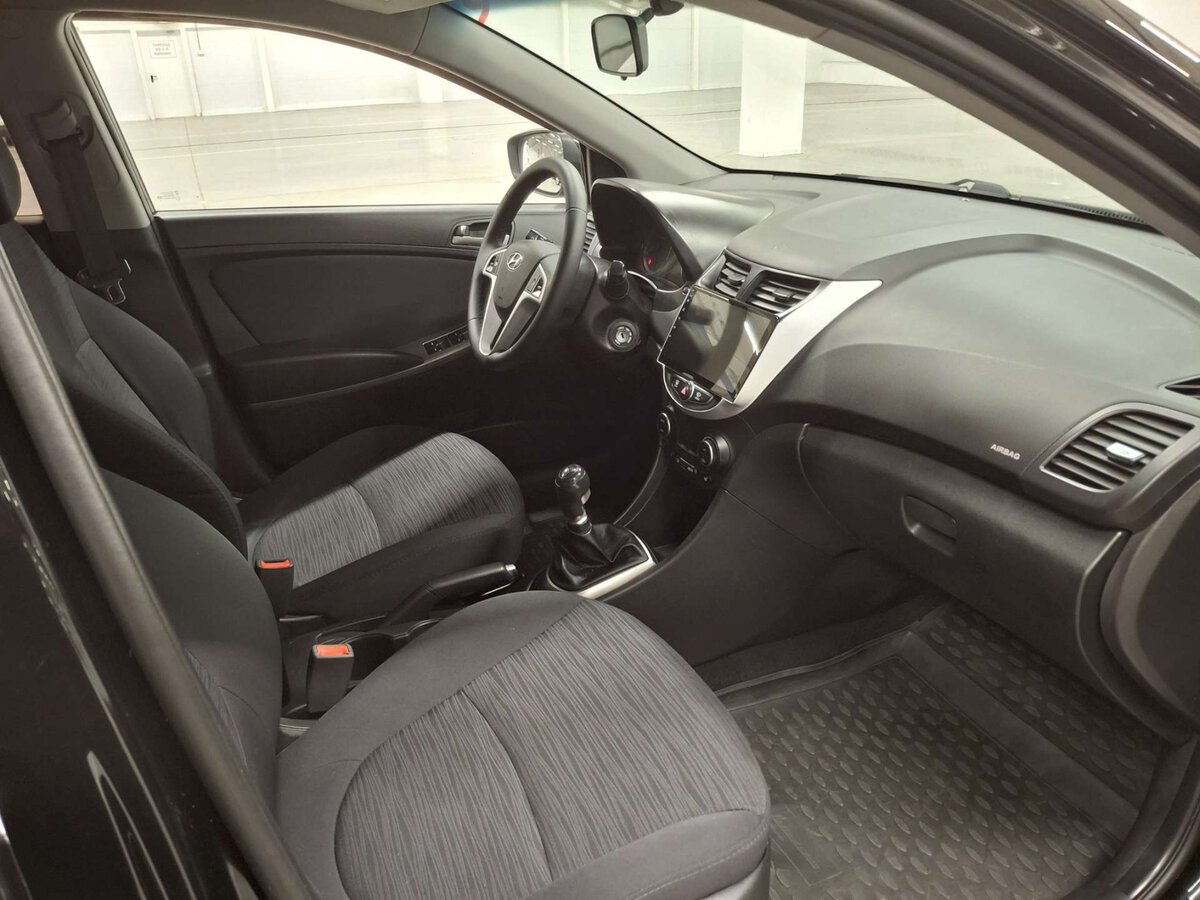 Hyundai Solaris I Рестайлинг, 2016 Фото №11