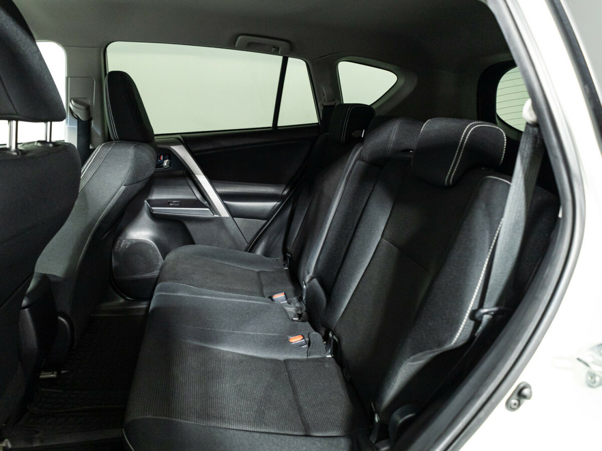 Toyota RAV4 IV (XA40) Рестайлинг, 2016 - 187 104 км. | Фото №8
