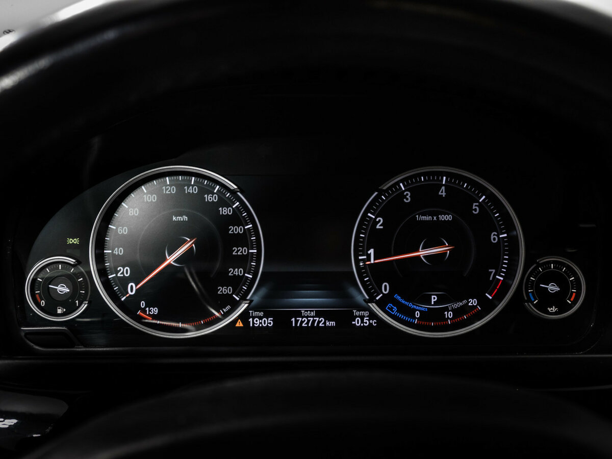 BMW 5 серии 520i VI (F10/F11/F07) Рестайлинг, 2015 Фото №9