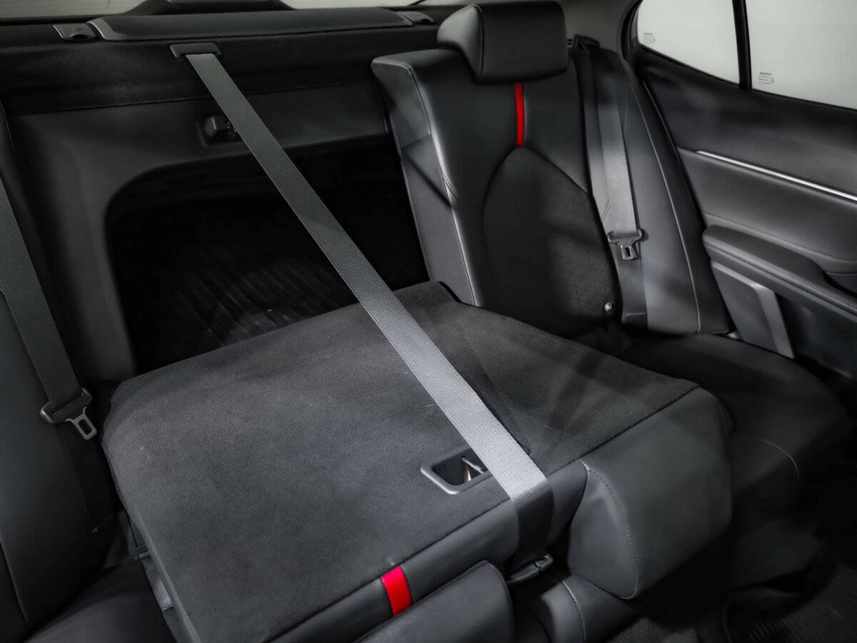 Toyota Camry VIII (XV70) Рестайлинг, 2021 Фото №26