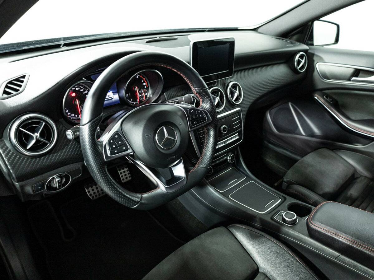 Mercedes-Benz A-Класс 200 III (W176) Рестайлинг, 2016 Фото №11