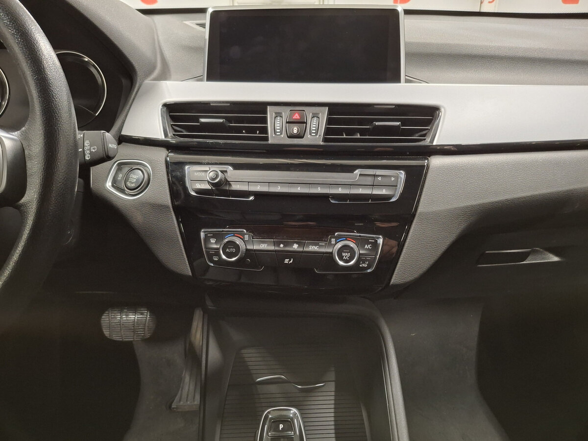 BMW X1 16d sDrive II (F48) Рестайлинг, 2019 Фото №15