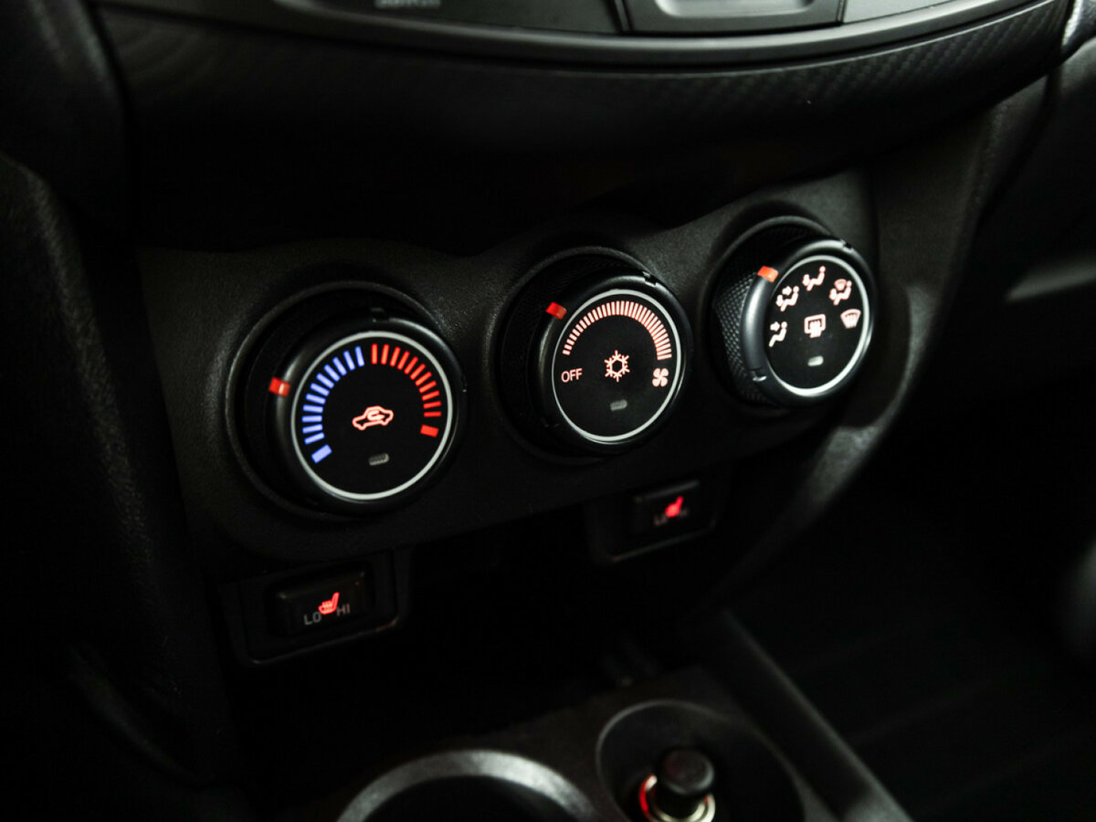 Mitsubishi ASX I Рестайлинг, 2014 Фото №15