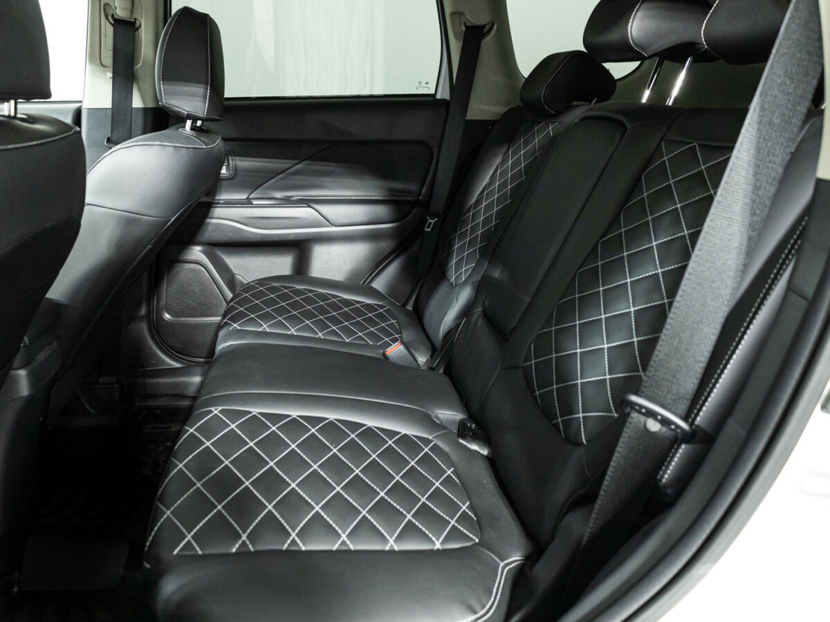 Mitsubishi Outlander III Рестайлинг 3, 2022 - 32 511 км. | Фото №8