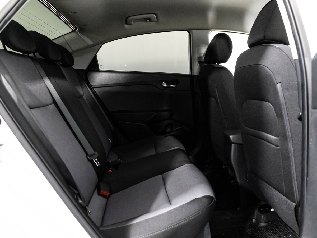 Hyundai Solaris II Рестайлинг, 2020 Фото №17