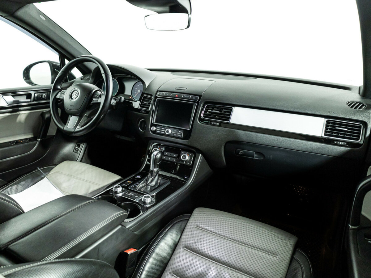 Volkswagen Touareg II Рестайлинг, 2017 - 183 000 км. | Фото №7