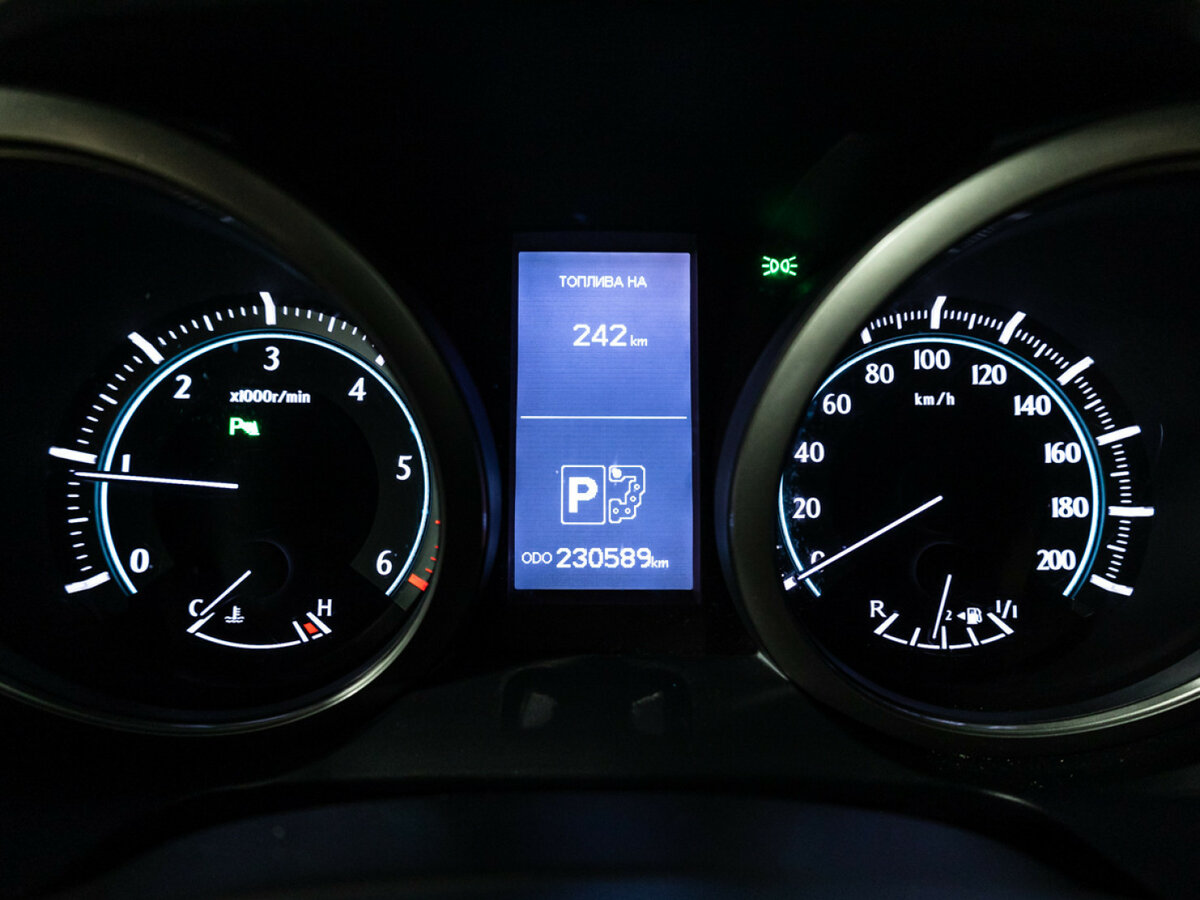 Toyota Land Cruiser Prado 150 Series, 2013 Фото №10